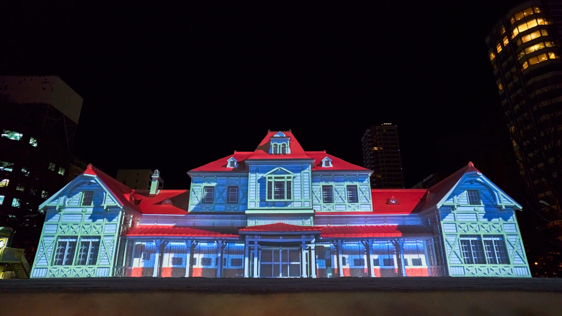 2024さっぽろ雪まつり』大雪像「旧札幌停車場」プロジェクション